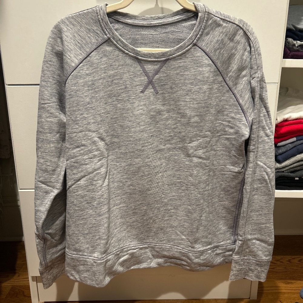 Lululemon sweatshirt